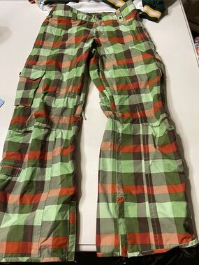 Burton women’s plaid stow go ski snowboard pants size small